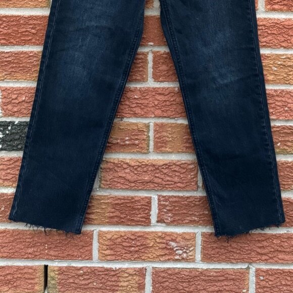 GAP Sky High Rise Cheeky Straight Black Jeans - Picture 9 of 9